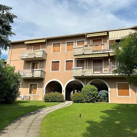 Appartamento Gold Garda Desenzano Desenzano del Garda Esterno foto